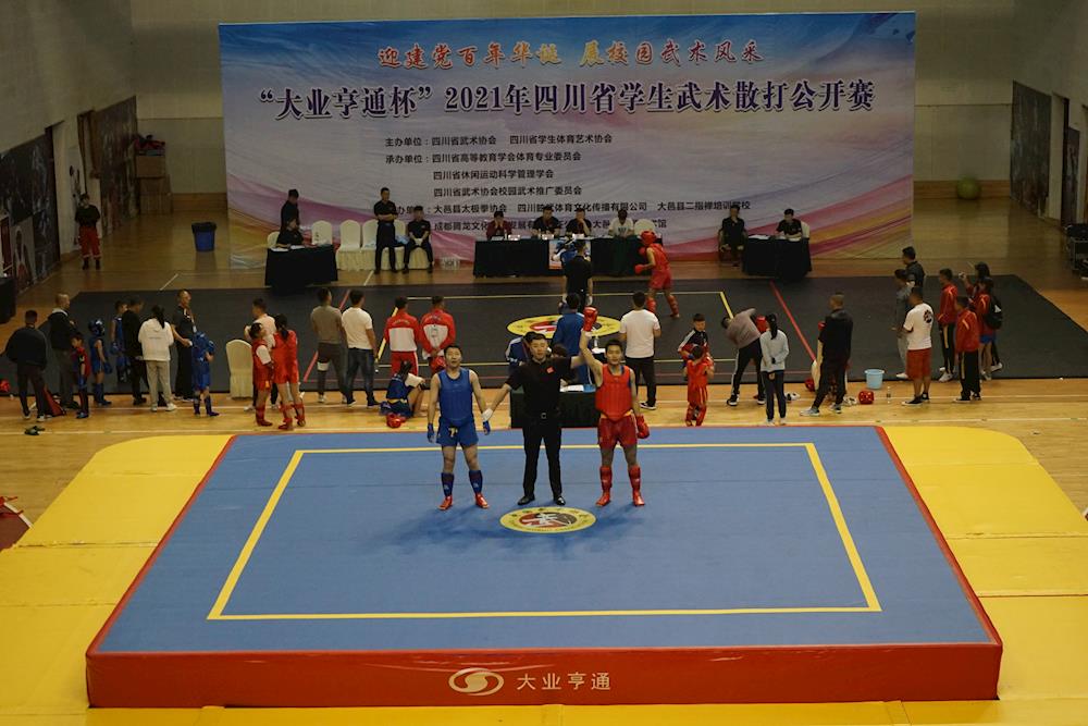 05dba50df4cf4c8c9cb8171f26f37056.jpg